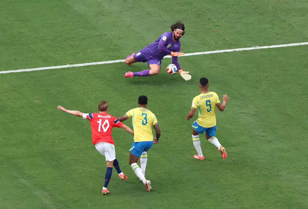 Futuro adversário da Noruega será conhecido ainda neste domingo, entre Inglaterra e México