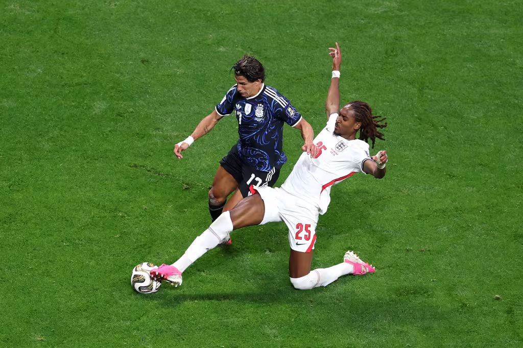 Argentina vira sobre Inglaterra e vai à final contra Espanha em busca do tetra