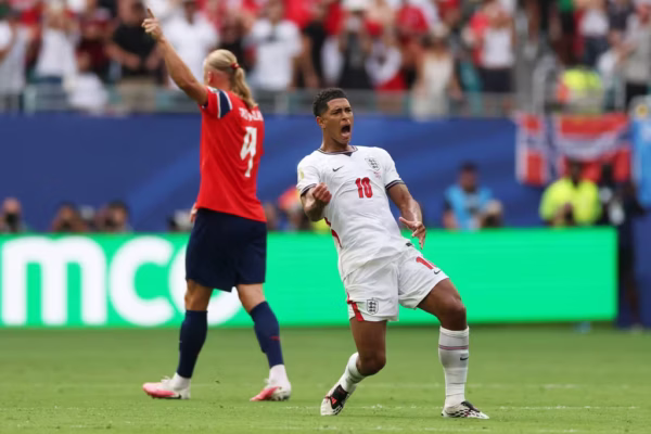 A seleção de Tuchel deu pouco espaço ao artilheiro norueguês e, na prorrogação, contou com nova atuação decisiva de seu camisa 10.